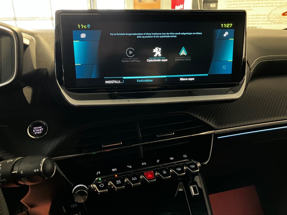 Peugeot e-208 50 GT 5d