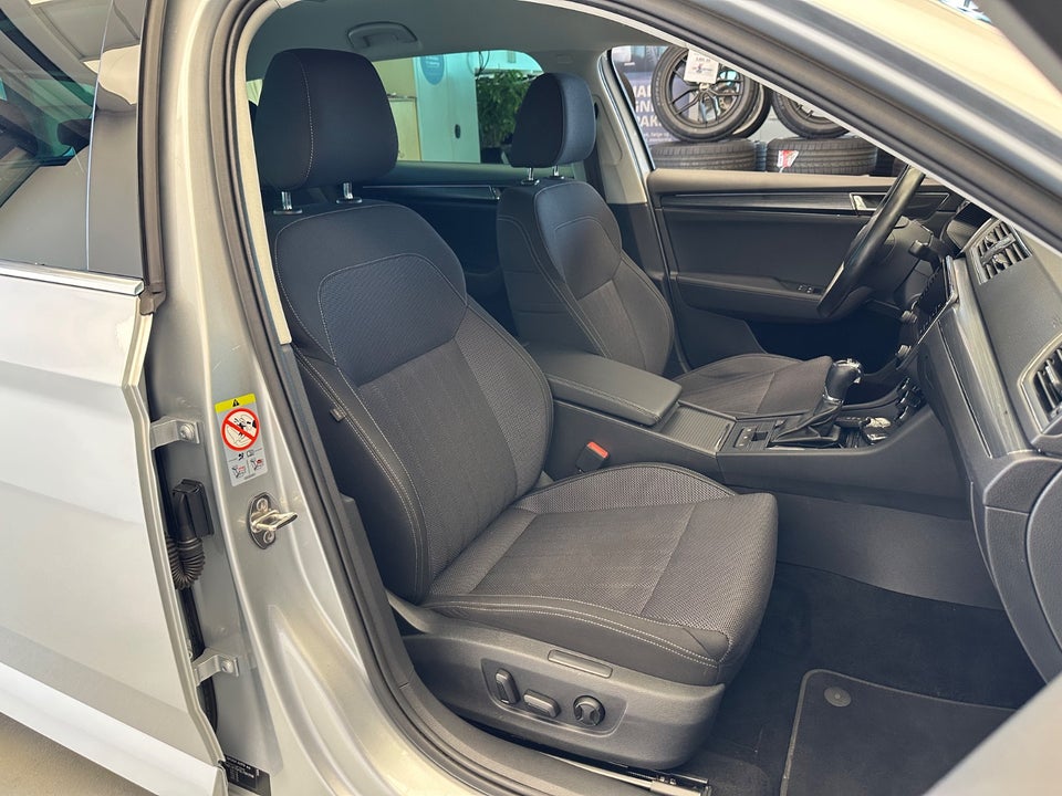 Skoda Superb 1,4 TSi iV Combi DSG 5d
