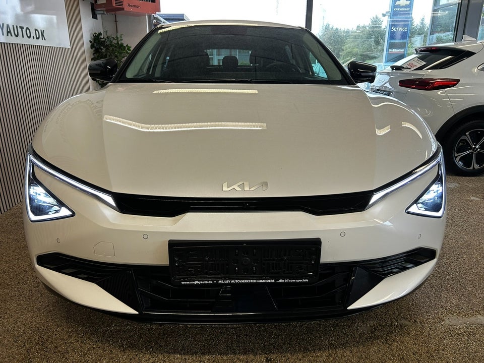 Kia EV6 84 Long Range Upgrade 5d