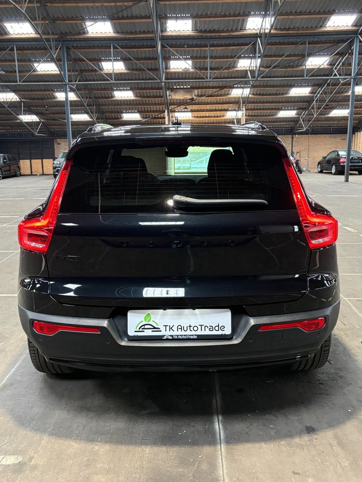 Volvo EX40 Extended Range Black Edition 5d