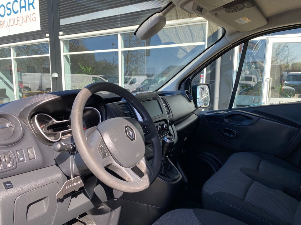 Renault Trafic T29 2,0 dCi 120 L2H1