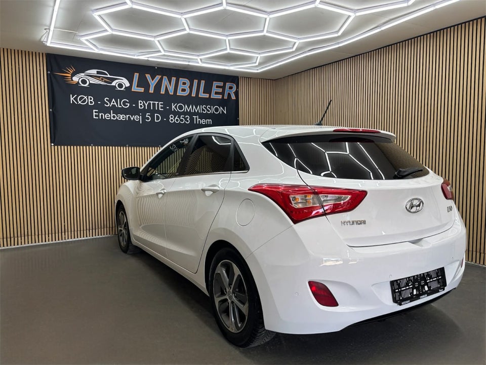 Hyundai i30 1,6 CRDi 110 5d