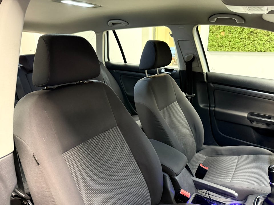 VW Golf V 1,9 TDi 90 Comfortline 5d