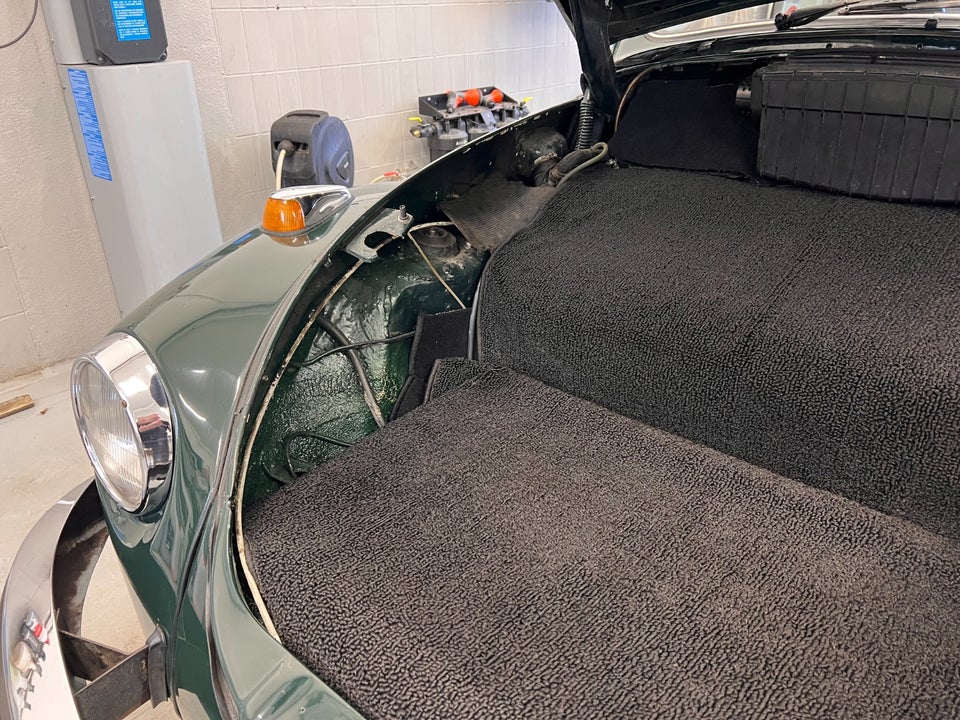 VW 1302 1,6 Cabriolet 2d