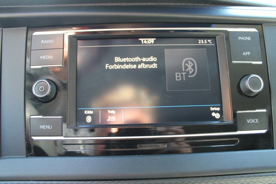 VW Transporter 2,0 TDi 110 Kassevogn lang