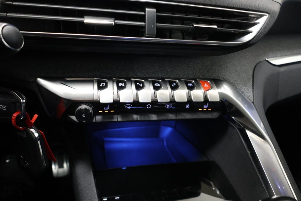 Peugeot 3008 1,6 BlueHDi 120 Allure 5d