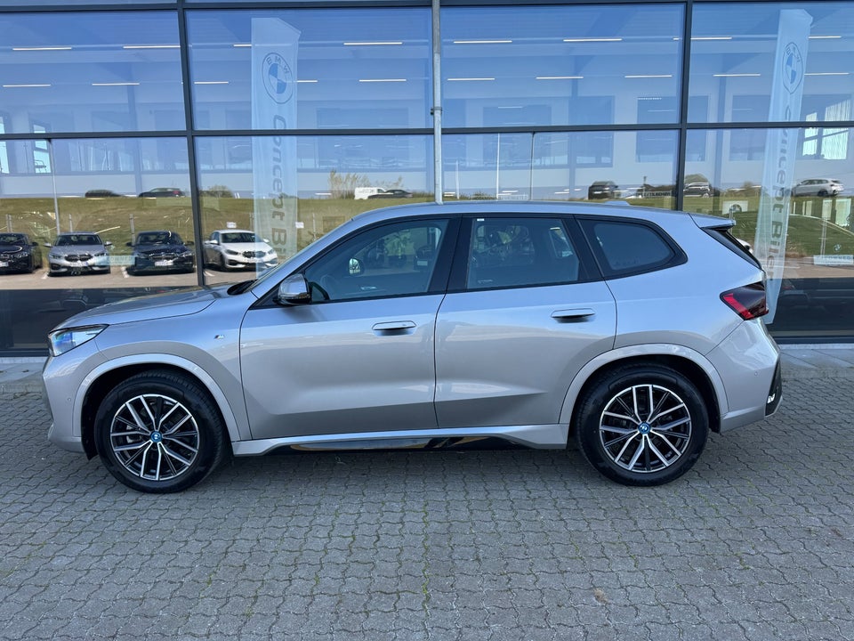 BMW iX1 xDrive30 M-Sport Premium 5d