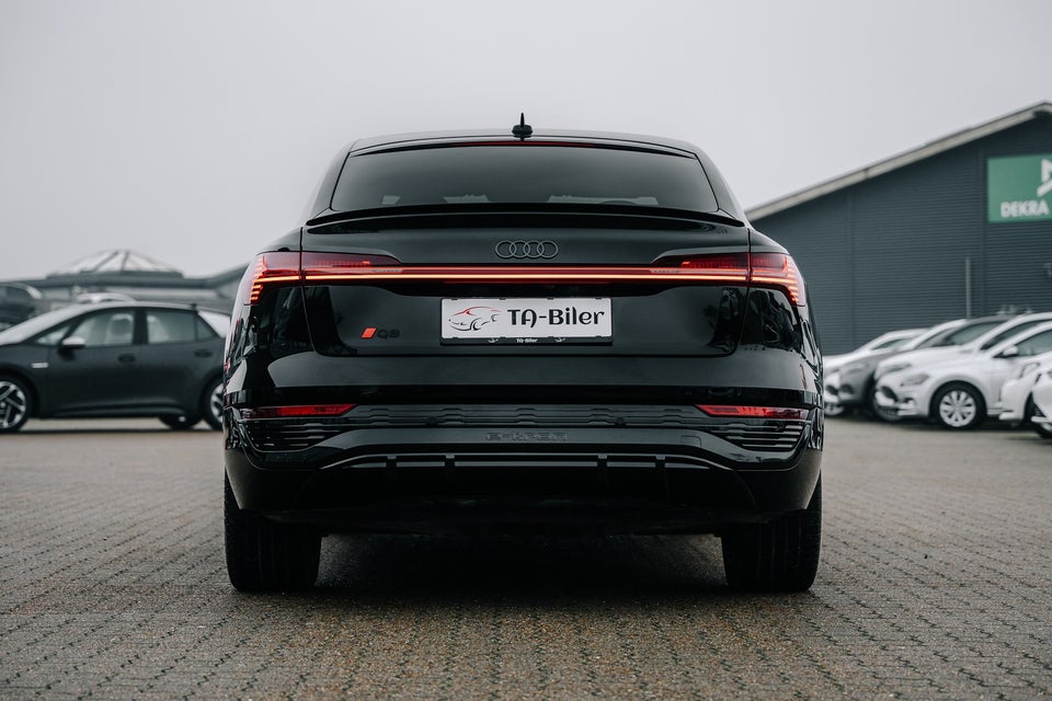 Audi Q8 e-tron 50 S-line Sportback quattro 5d
