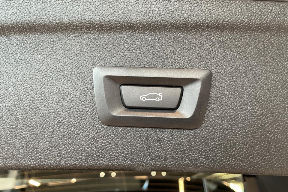 BMW iX xDrive60 Sport Line 5d