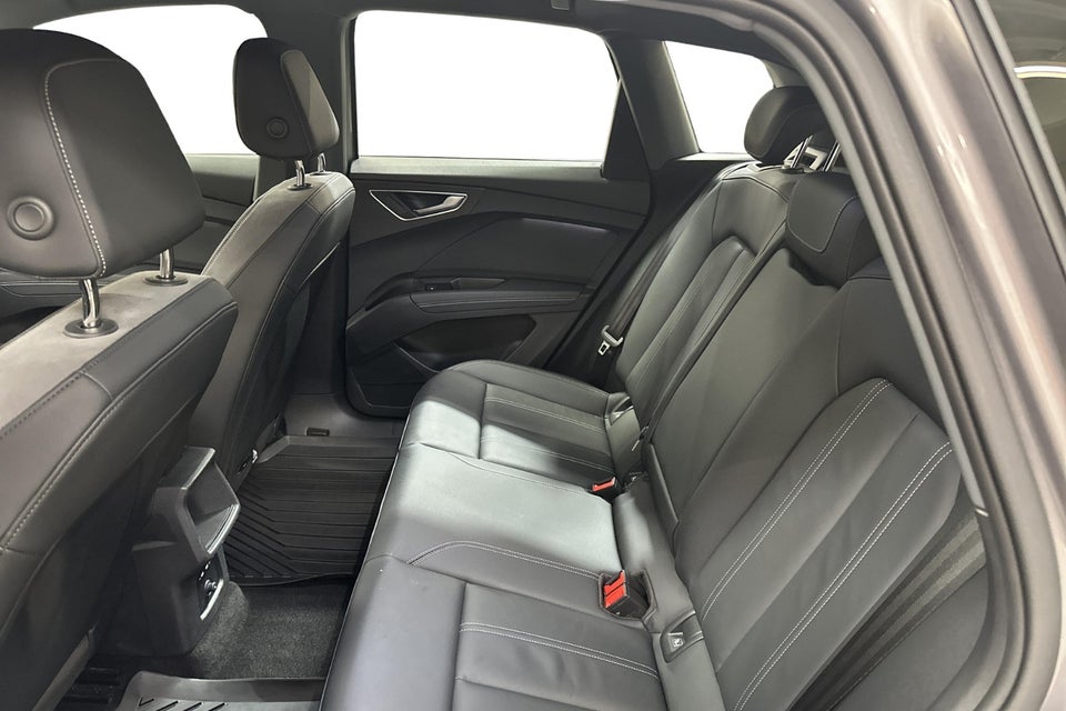 Audi Q4 e-tron 45 Progress 5d