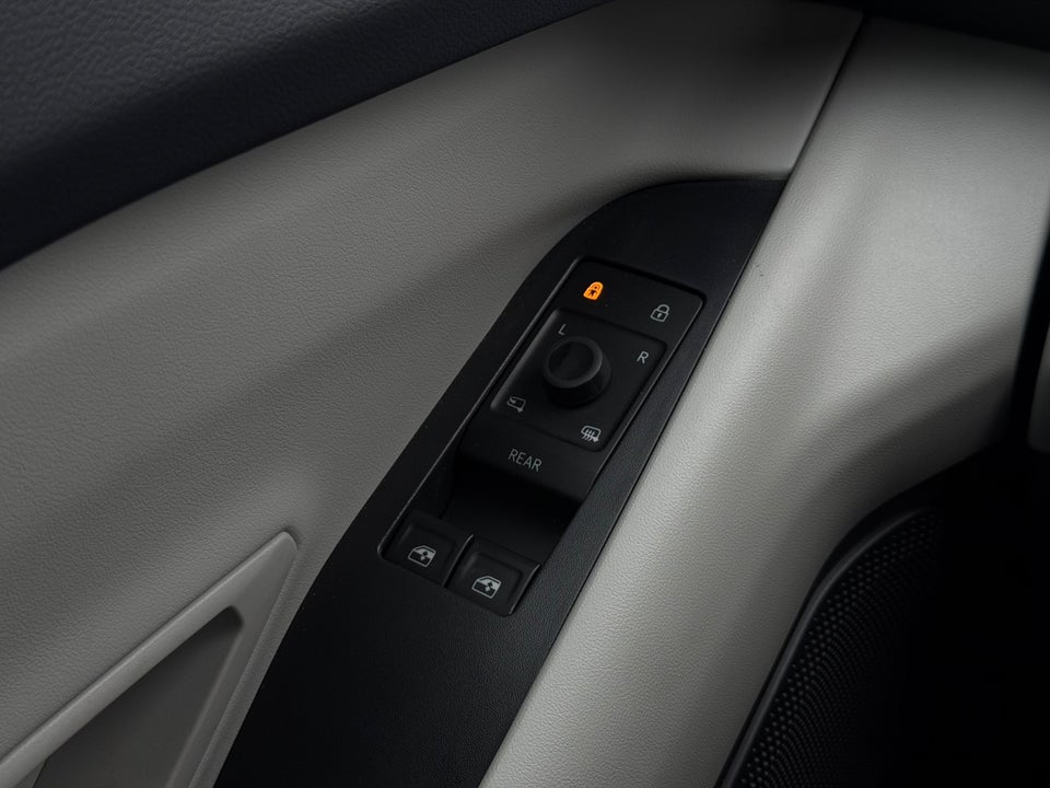 Ford Capri 77 Select Extended Range 5d