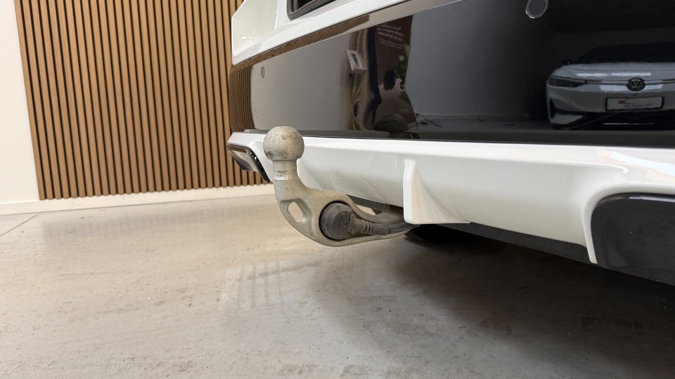 BMW iX1 xDrive30 Fully Charged M-Sport 5d