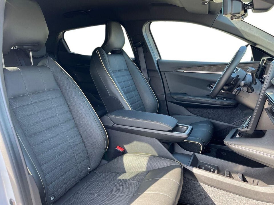 Renault Megane E-Tech 60 Iconic 5d