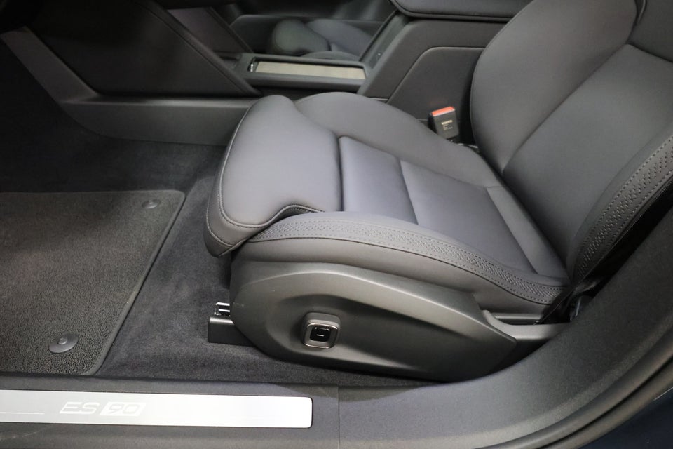 Volvo ES90 Extended Range Plus 4d