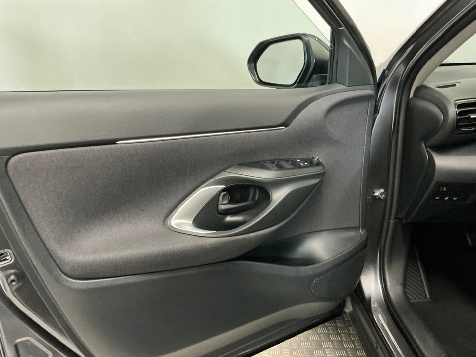 Toyota Yaris Cross 1,5 Hybrid Active Tech+ e-CVT 5d