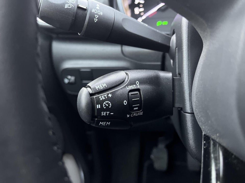 Citroën C3 1,2 PureTech 83 Shine Sport 5d