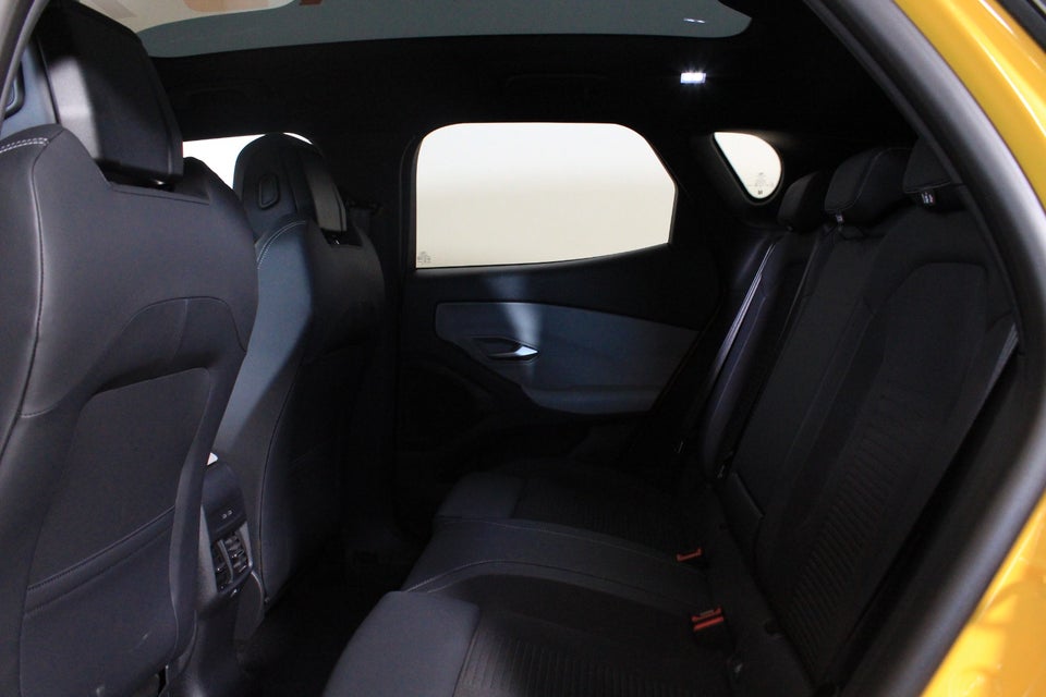 Ford Capri 84 Premium Extended Range AWD 5d