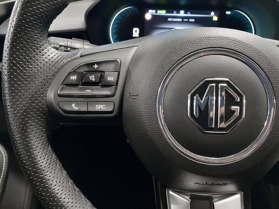 MG 5 Luxury 5d