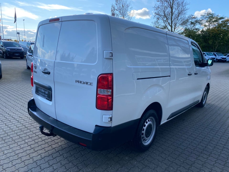 Toyota ProAce 2,0 D 120 Long Comfort Master aut. 5d