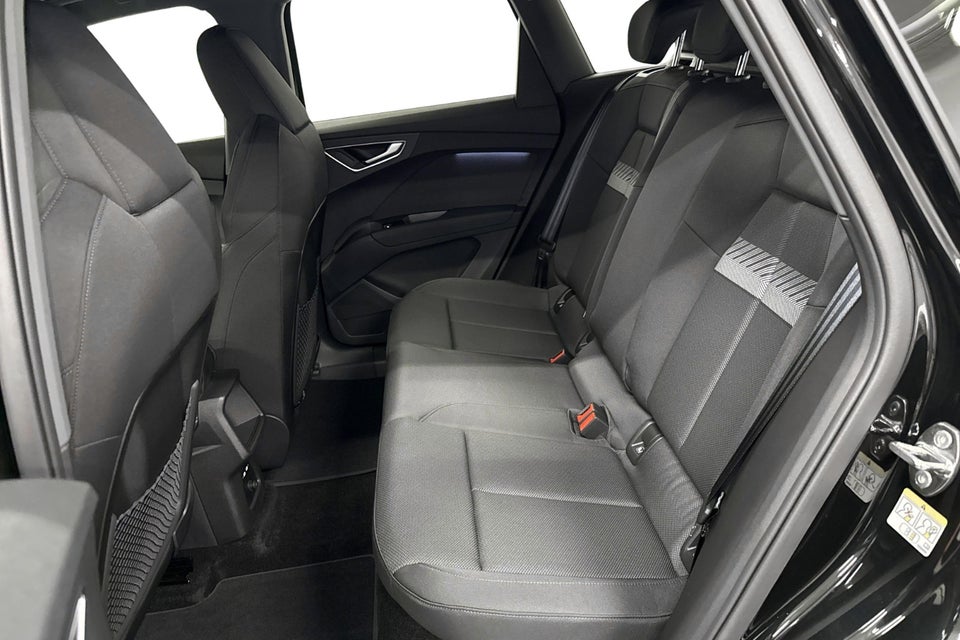 Audi Q4 e-tron performance 5d