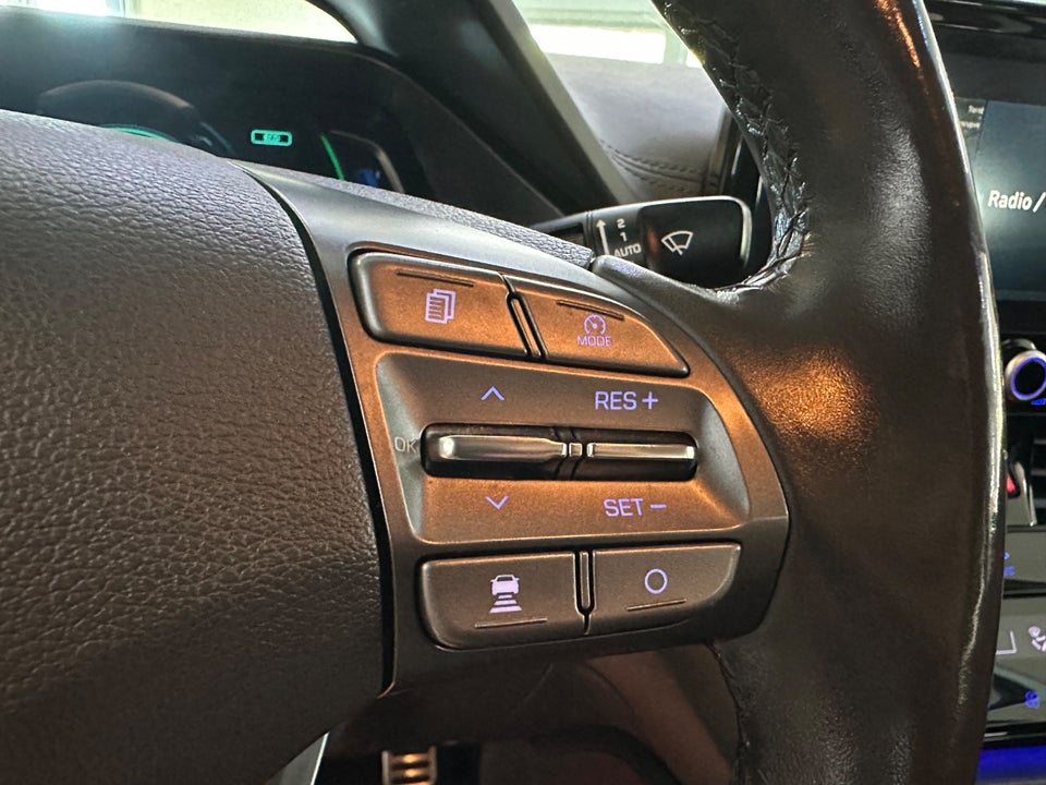 Hyundai Ioniq 1,6 PHEV Premium+ DCT 5d