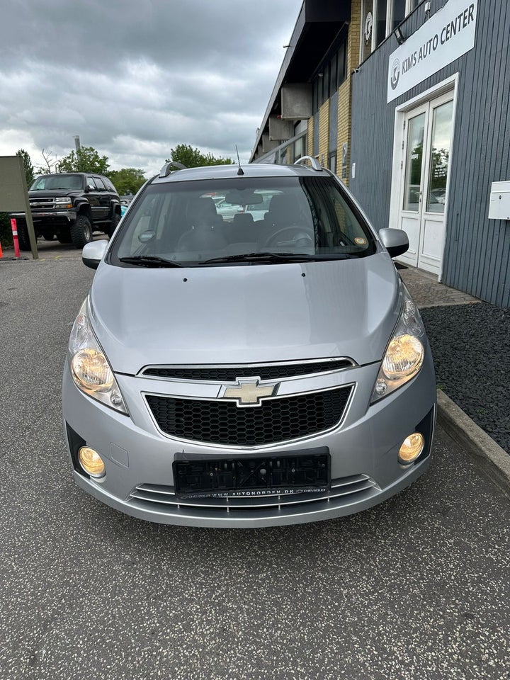 Chevrolet Spark 1,0 LT 5d