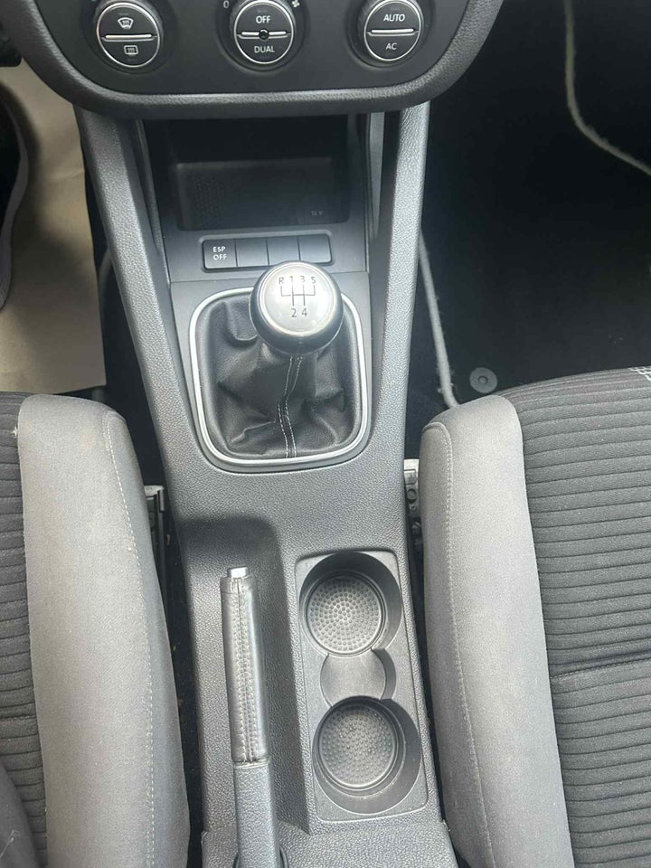 VW Golf V 1,6 Comfortline 5d