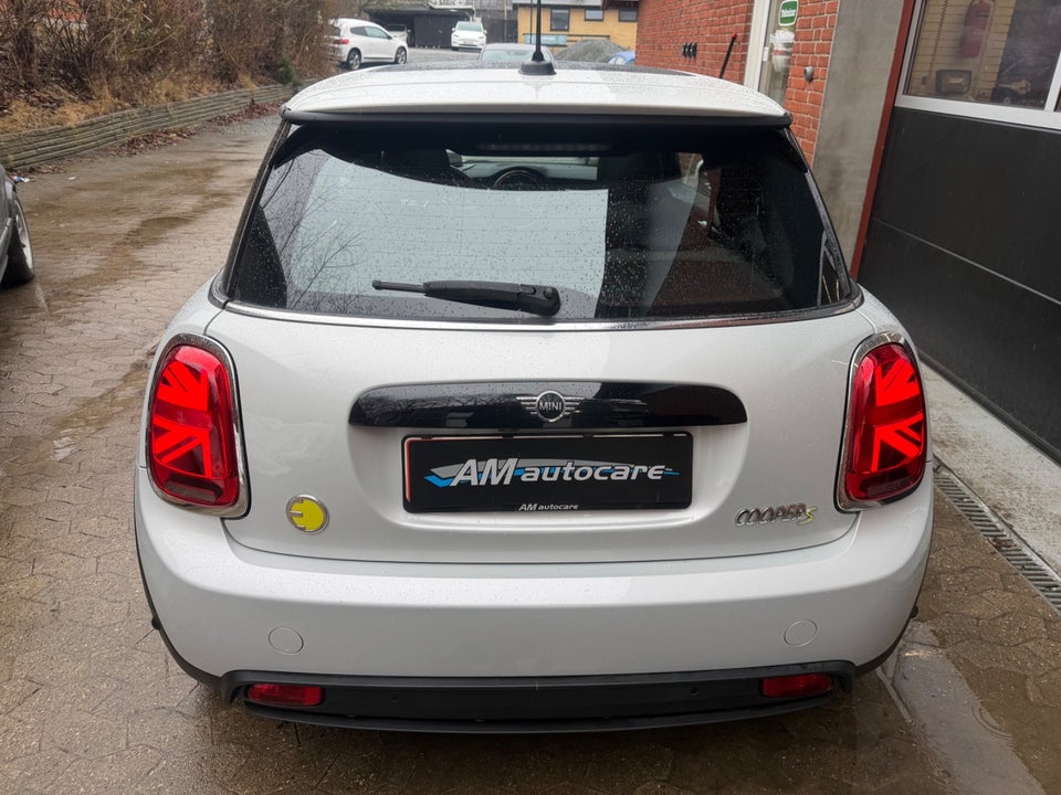 MINI Cooper SE Maximise 3d