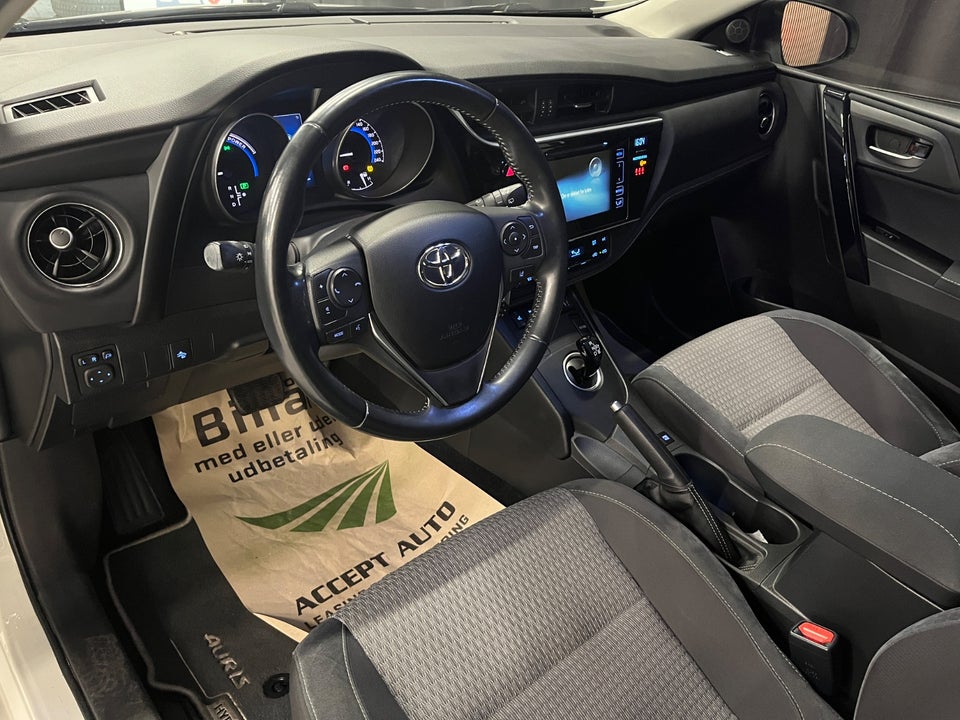 Toyota Auris 1,8 Hybrid H2 Comfort Touring Sports CVT 5d