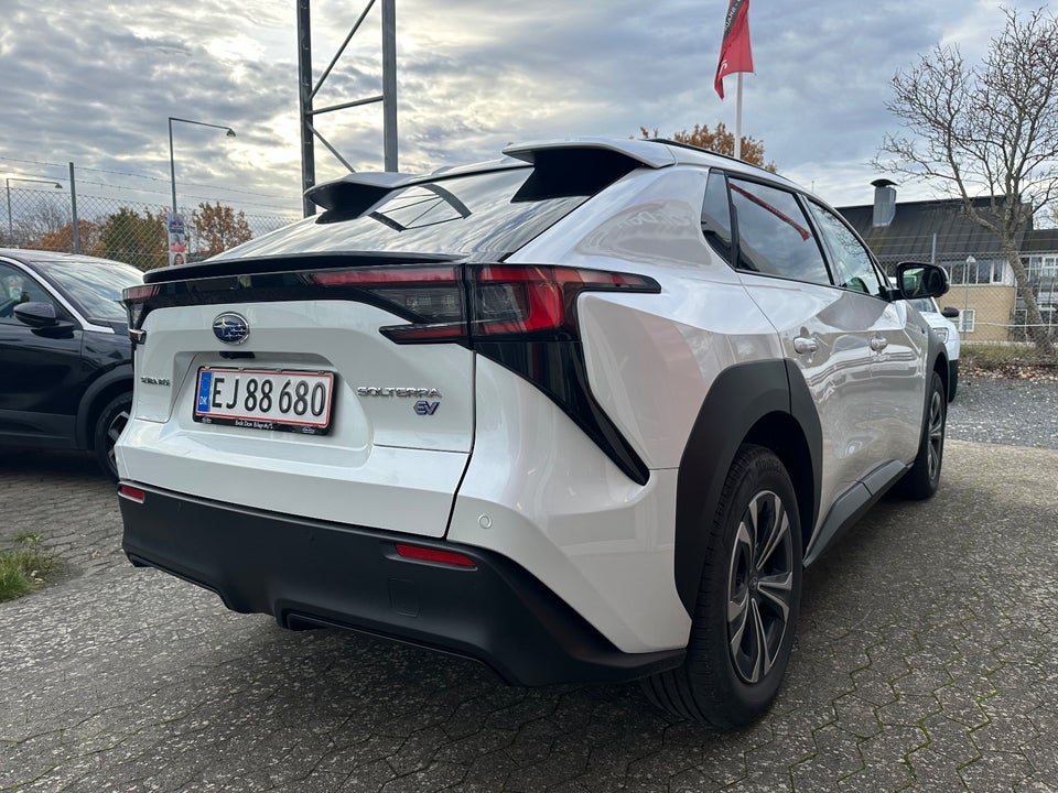 Subaru Solterra 71 Limited 5d