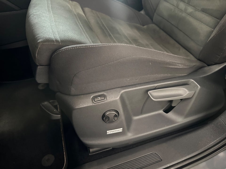 VW Touran 1,5 TSi 150 Comfortline Family DSG Van 5d