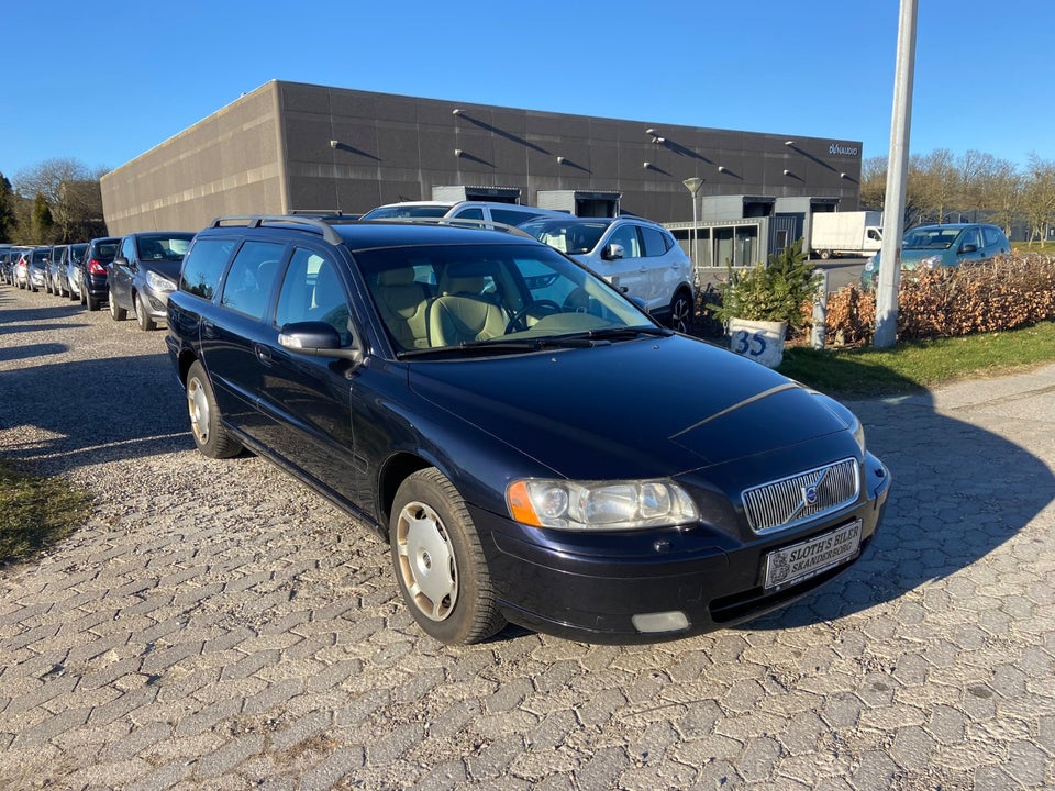 Volvo V70 2,4 170 aut. 5d