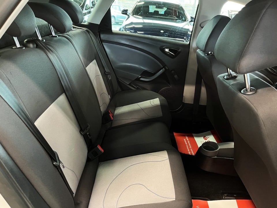 Seat Ibiza 1,4 16V Style ST 5d