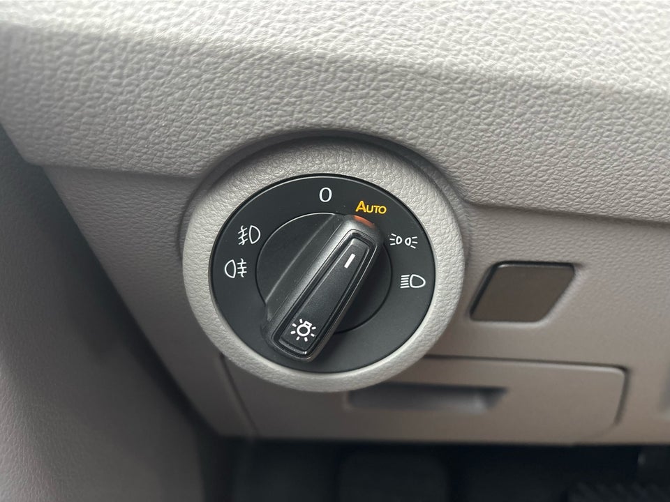 VW Transporter 2,0 TDi 150 Kassevogn DSG kort