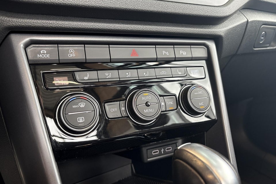 VW T-Roc 1,5 TSi 150 R-line Cabriolet DSG 2d
