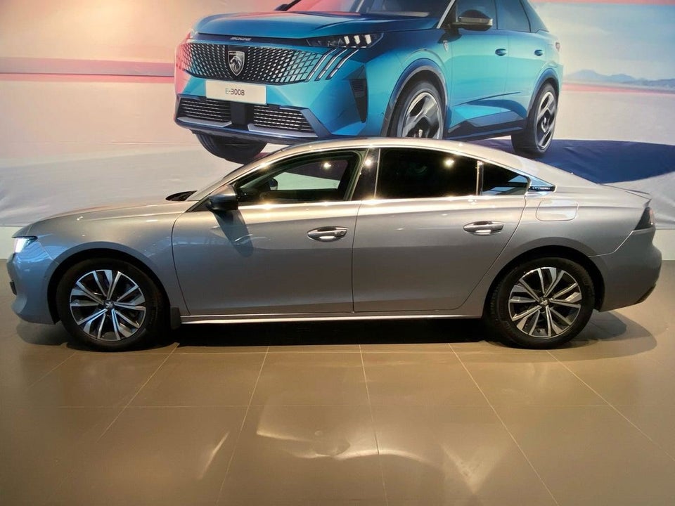 Peugeot 508 1,6 Hybrid Allure Pack EAT8 5d