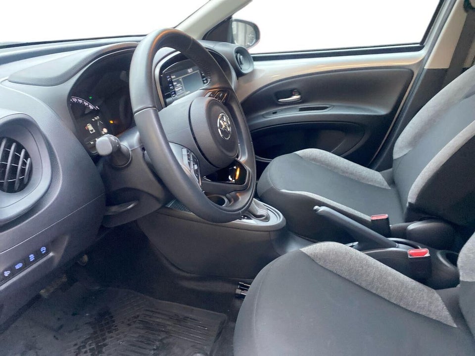 Toyota Aygo X 1,0 Air Active s-CVT 5d