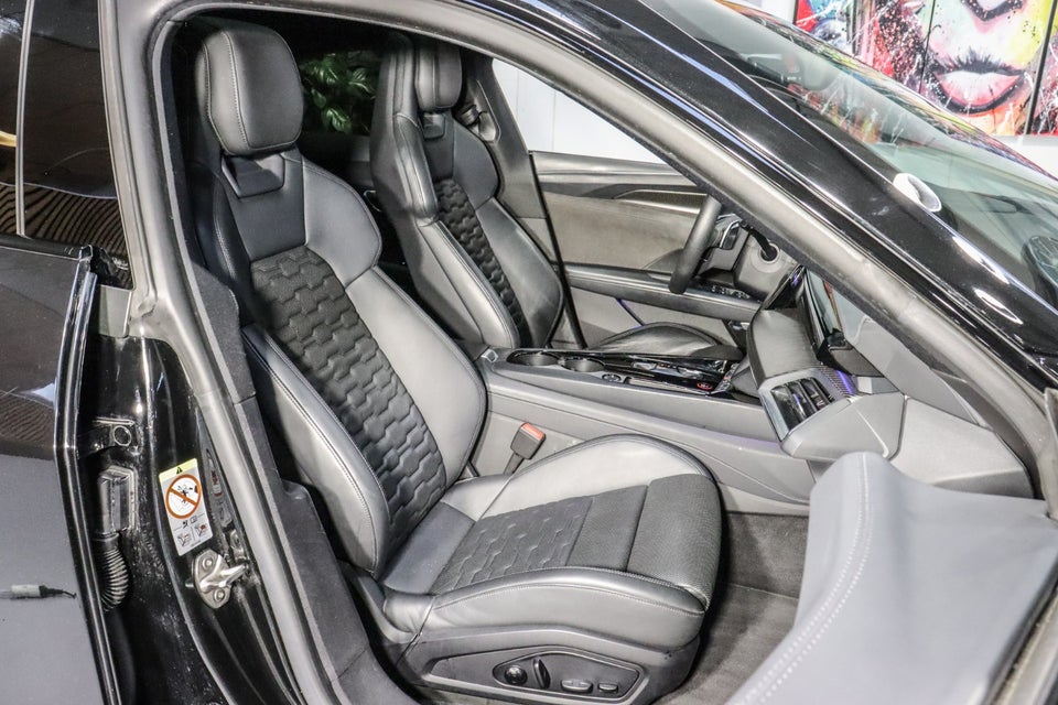 Audi e-tron GT quattro 4d