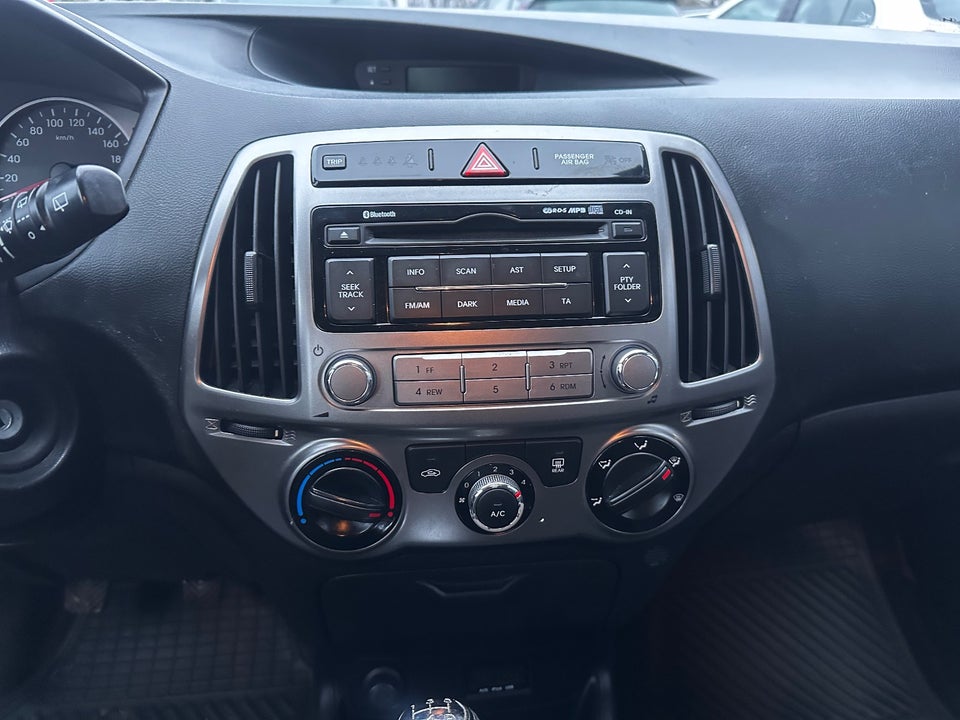 Hyundai i20 1,25 Classic 5d