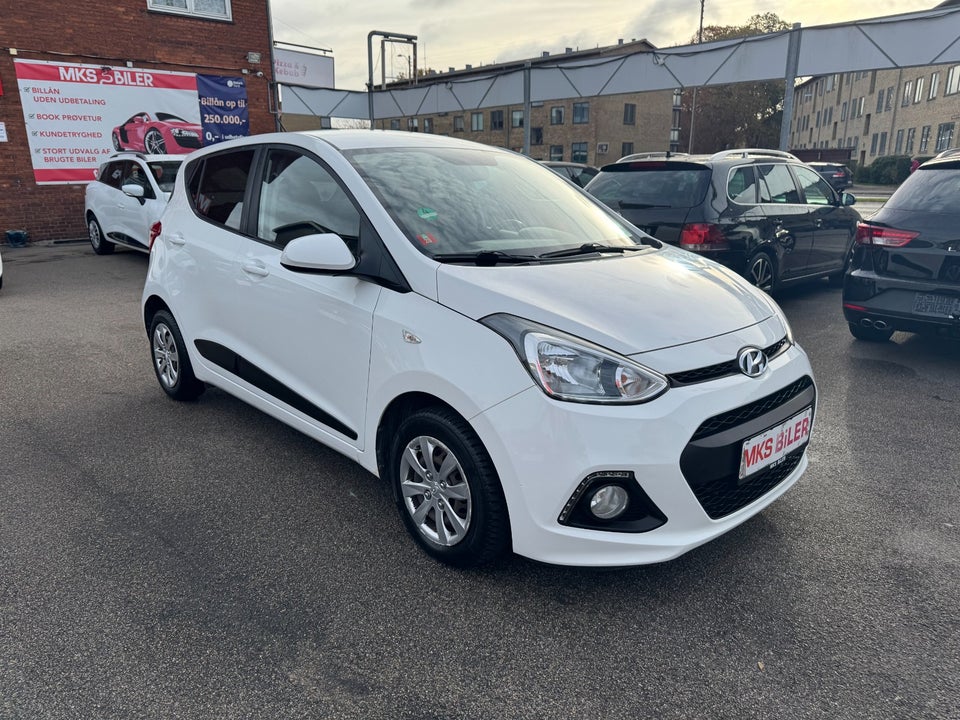 Hyundai i10 1,0 EM-Edition Eco 5d