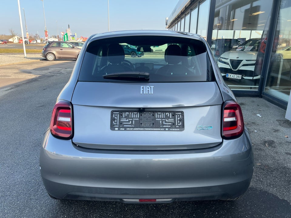 Fiat 500e 42 Icon Plus 3d