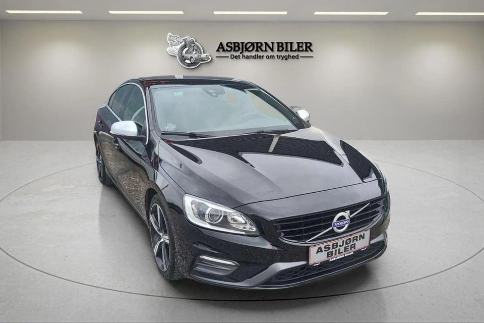 Volvo S60 2,0 T3 152 R-Design 4d