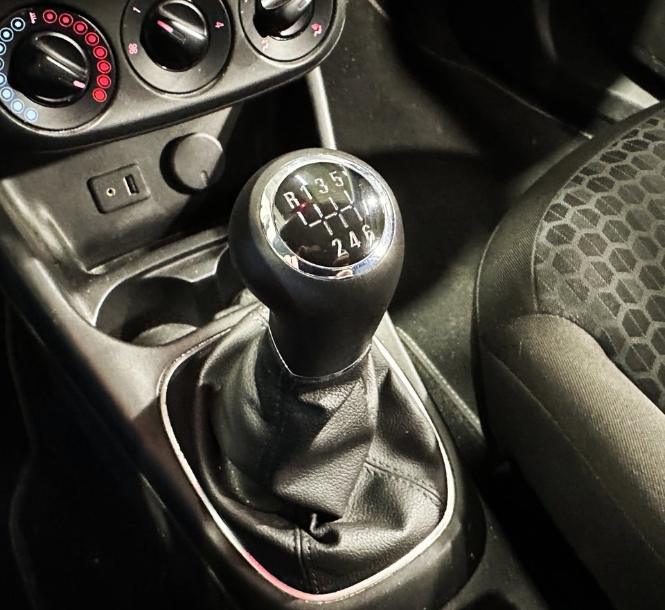 Opel Corsa 1,0 T 90 Enjoy 3d