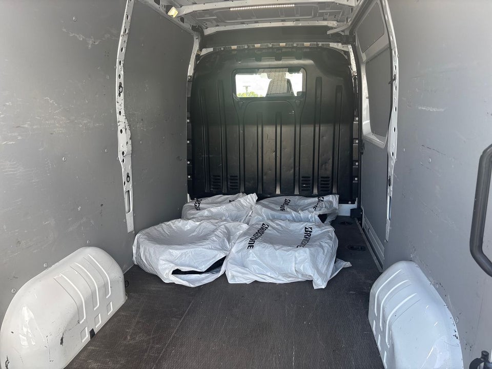 Nissan Interstar 2,3 dCi 150 L2H2 N-Connecta Van