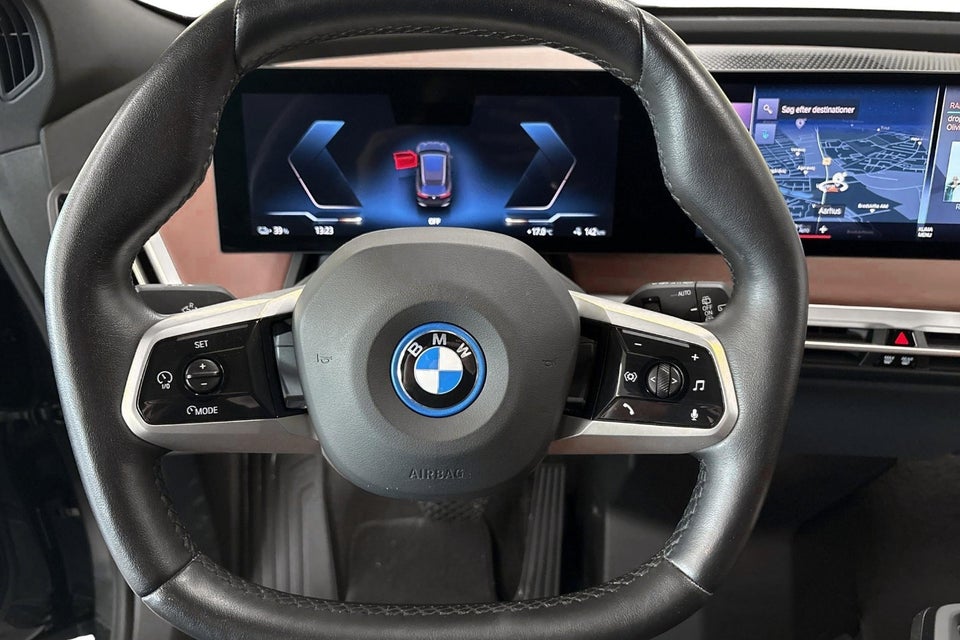 BMW iX xDrive40 Fully Charged 5d