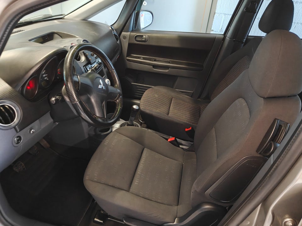 Mitsubishi Colt 1,5 Cash Coolpack 5d