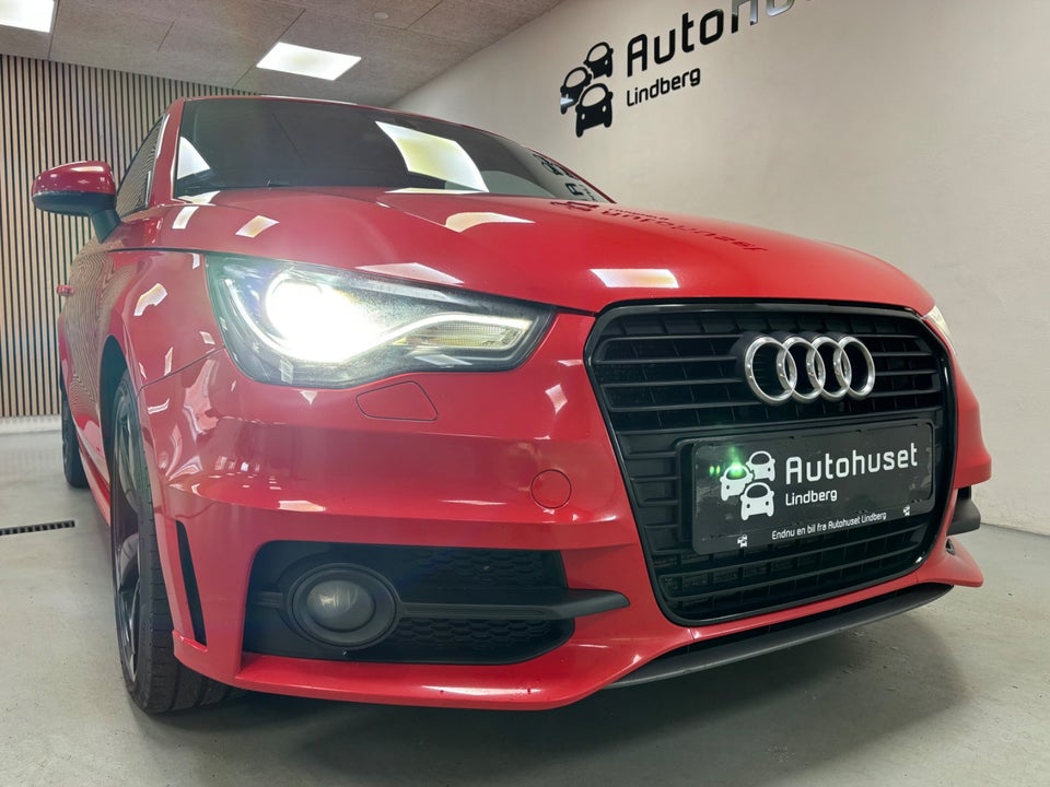 Audi A1 1,6 TDi 90 Attraction S-tr. 3d