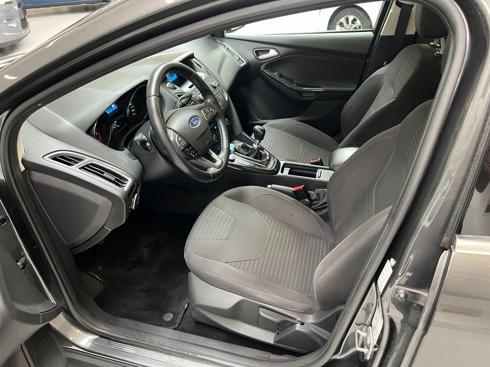 Ford Focus 1,0 SCTi 125 Titanium stc. 5d