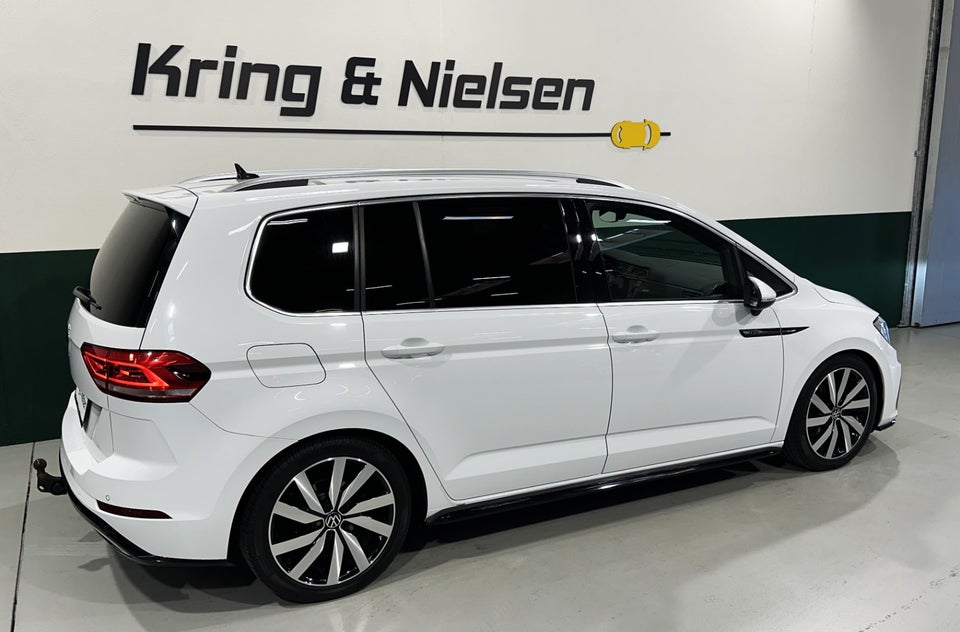VW Touran 2,0 TDi 150 R-line DSG 7prs 5d