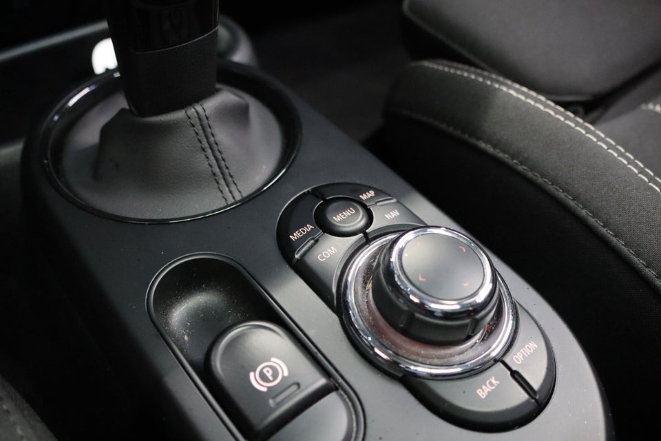 MINI Cooper SE Maximise 3d